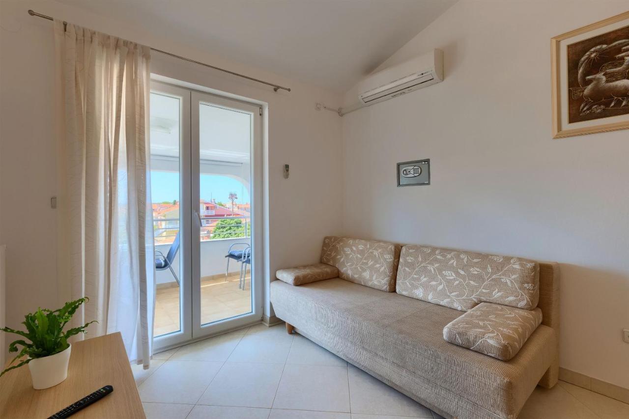 Apartments Boris Фажана Экстерьер фото