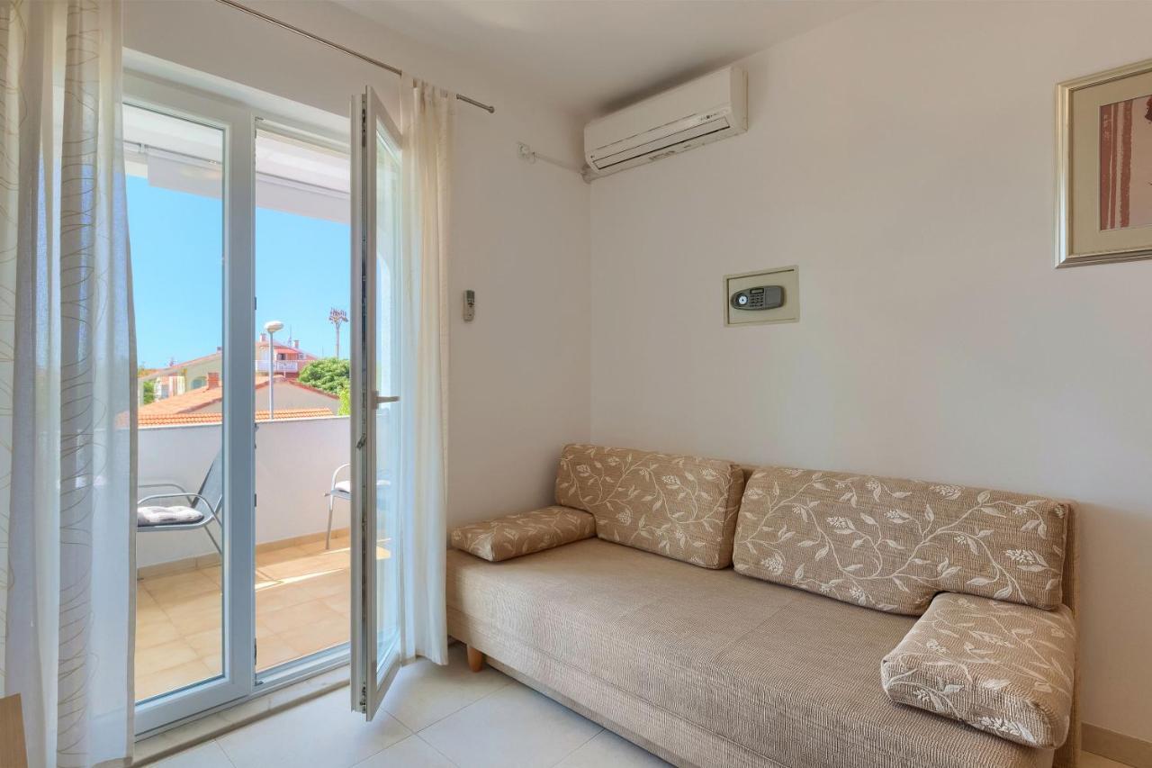 Apartments Boris Фажана Экстерьер фото