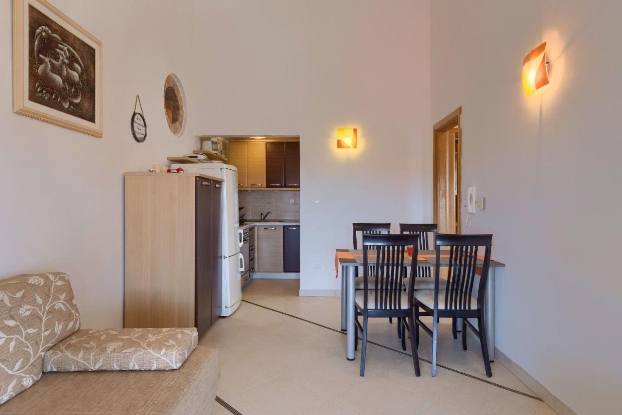 Apartments Boris Фажана Экстерьер фото